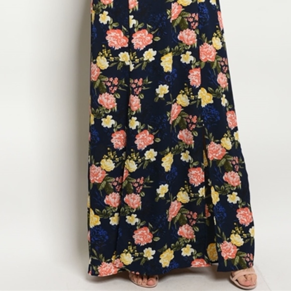 NAVY & FLORAL PRINT SMOCKED TOP MAXI DRESS - Picture 5 of 7